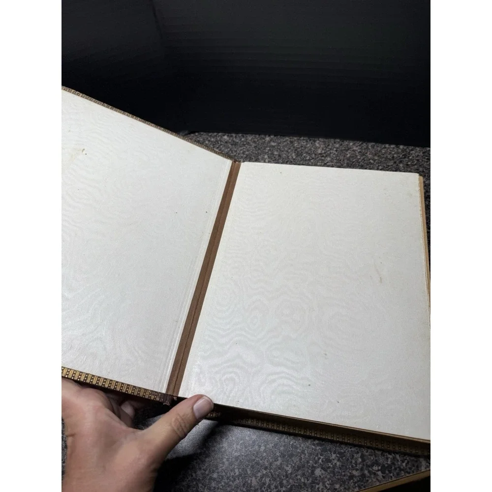 Antique Victorian Leather Photo Album Cabinet Card CDV Brass Clasp 11
